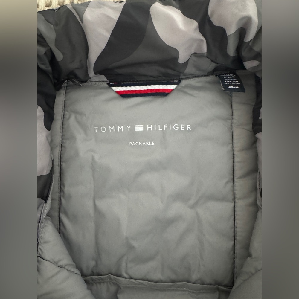 Tommy Hilfiger Men's Lightweight Packable Puffer Jacket Grey Camouflage 2XLT - Picture 11 of 12
